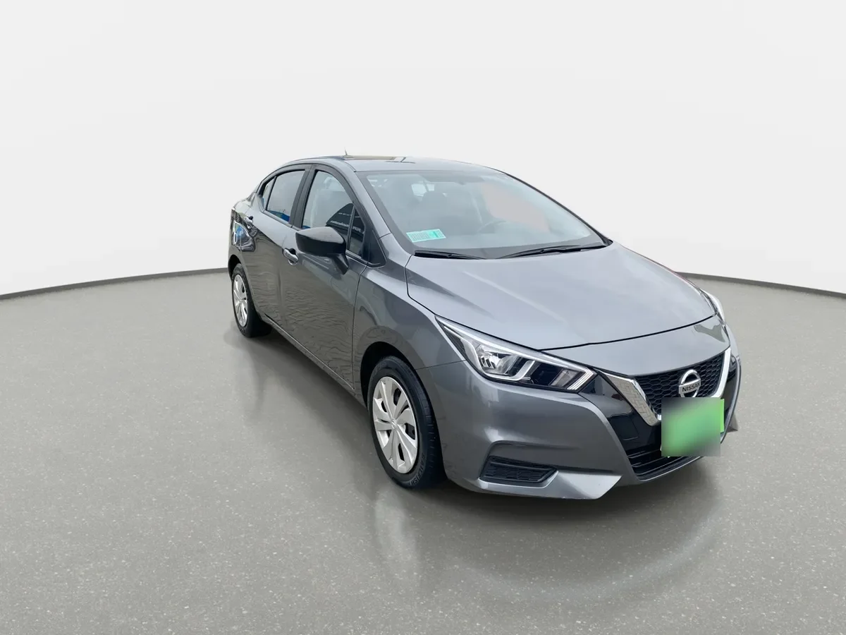 Nissan Versa 1.6 Sense 4x2 Mt 4p año 2023