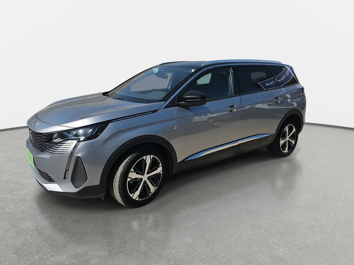 Peugeot 5008 1.5 Allure Pack Bluehdi 130 4x2 Eat8 5p año 2025