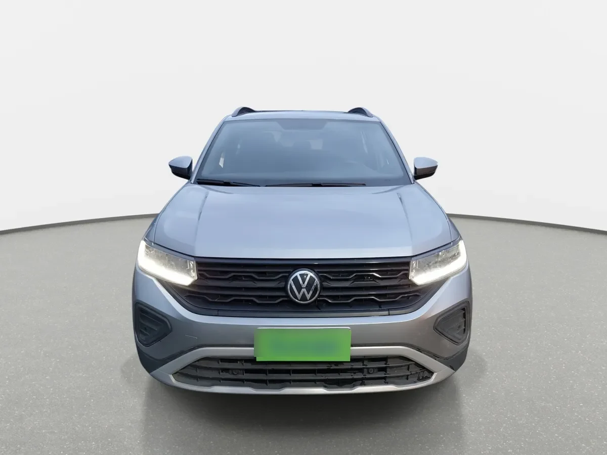 Volkswagen T-Cross 1.0 Tsi Trendline 4x2 5mt 5p año 2025