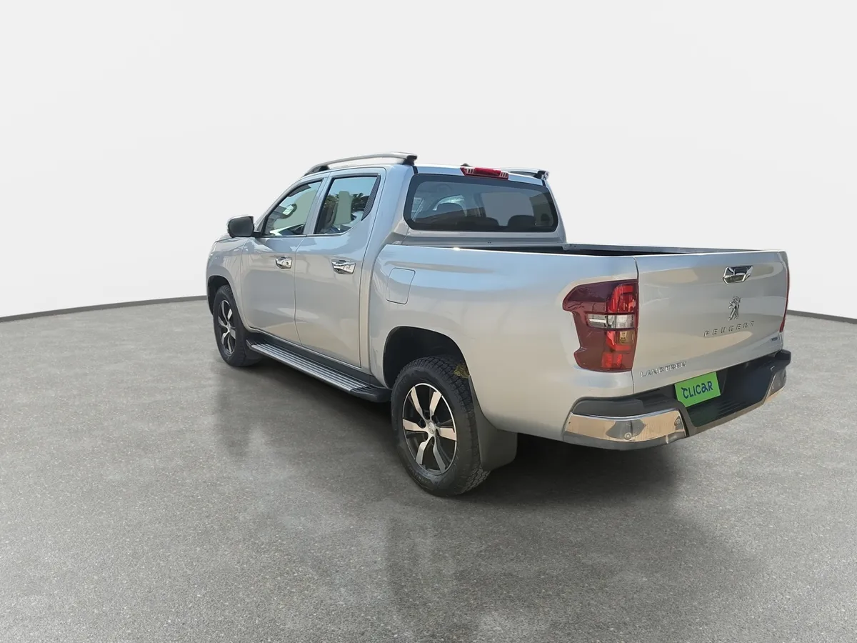 Peugeot Landtrek 2.2 Action4 Bluehdi Diesel 4x4 180hp At 4p año 2024