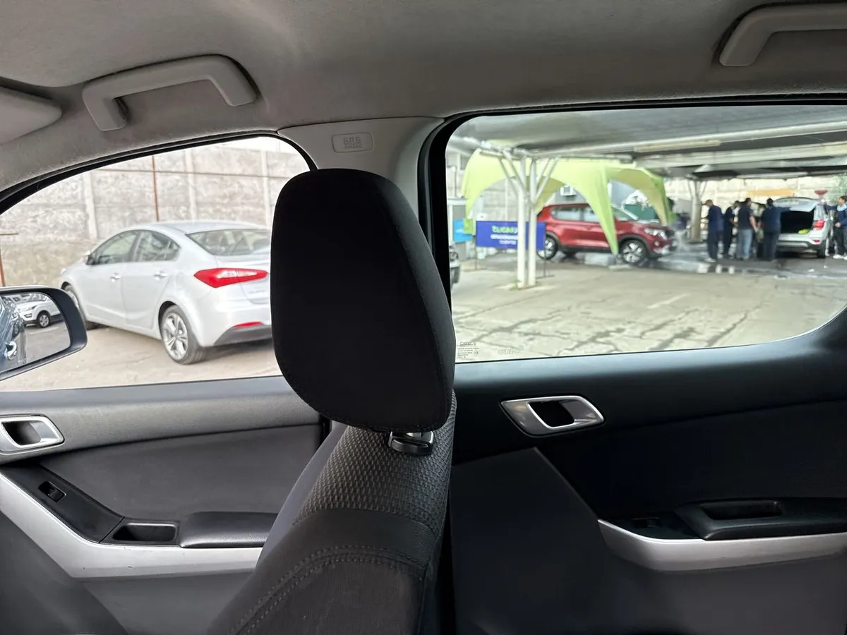 Mazda Bt-50 3.2 Sdx Diesel 4wd Euro5 High 6at 4p año 2015