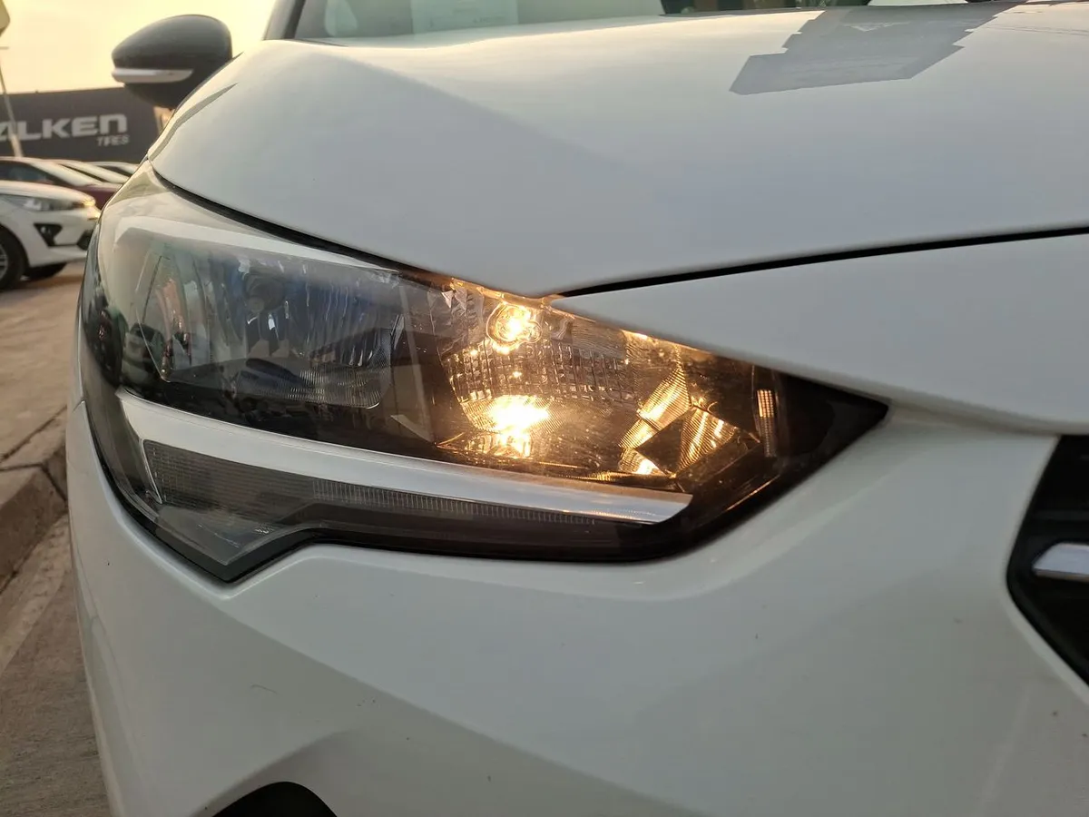 Opel Corsa 1.2 Edition 4x2 75hp Mt5 5p año 2023