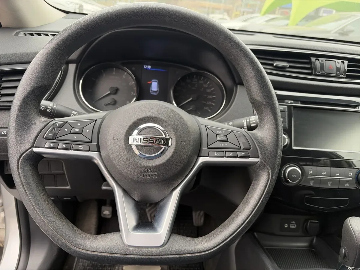 Nissan X-Trail 2.5 Sense Mc 4x2 2row Cvt At 5p año 2022