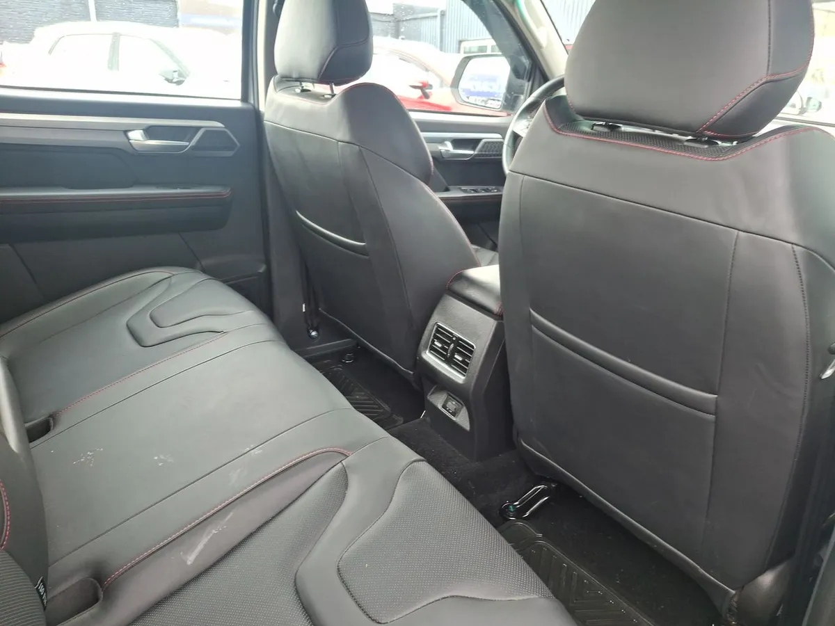 JAC T8 2.0 Luxury 4x2 Diesel Euro6 Mt 4p año 2026