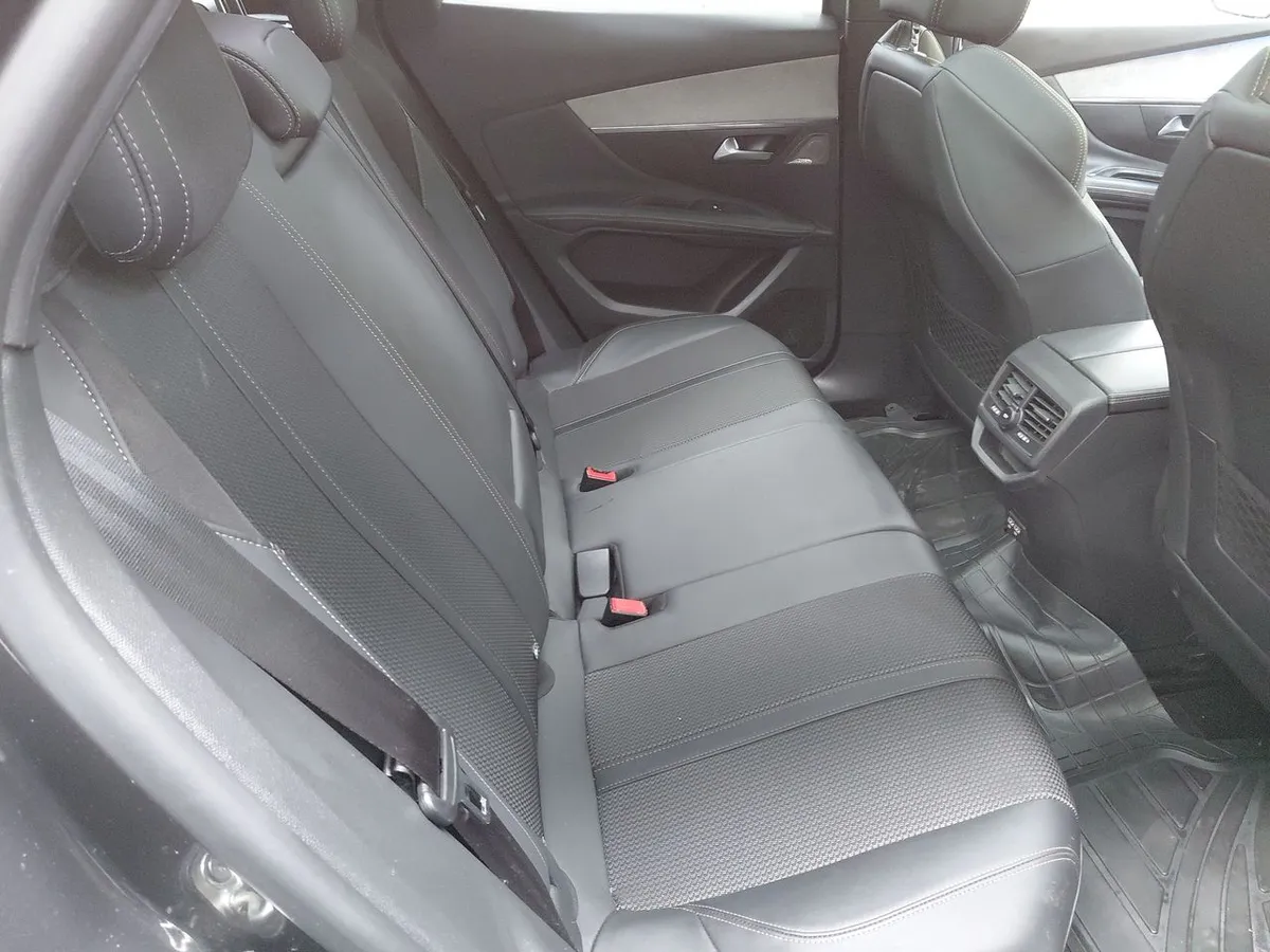 Peugeot 3008 1.6 Gt Puretech 4x2 180 Eat8 5p año 2022