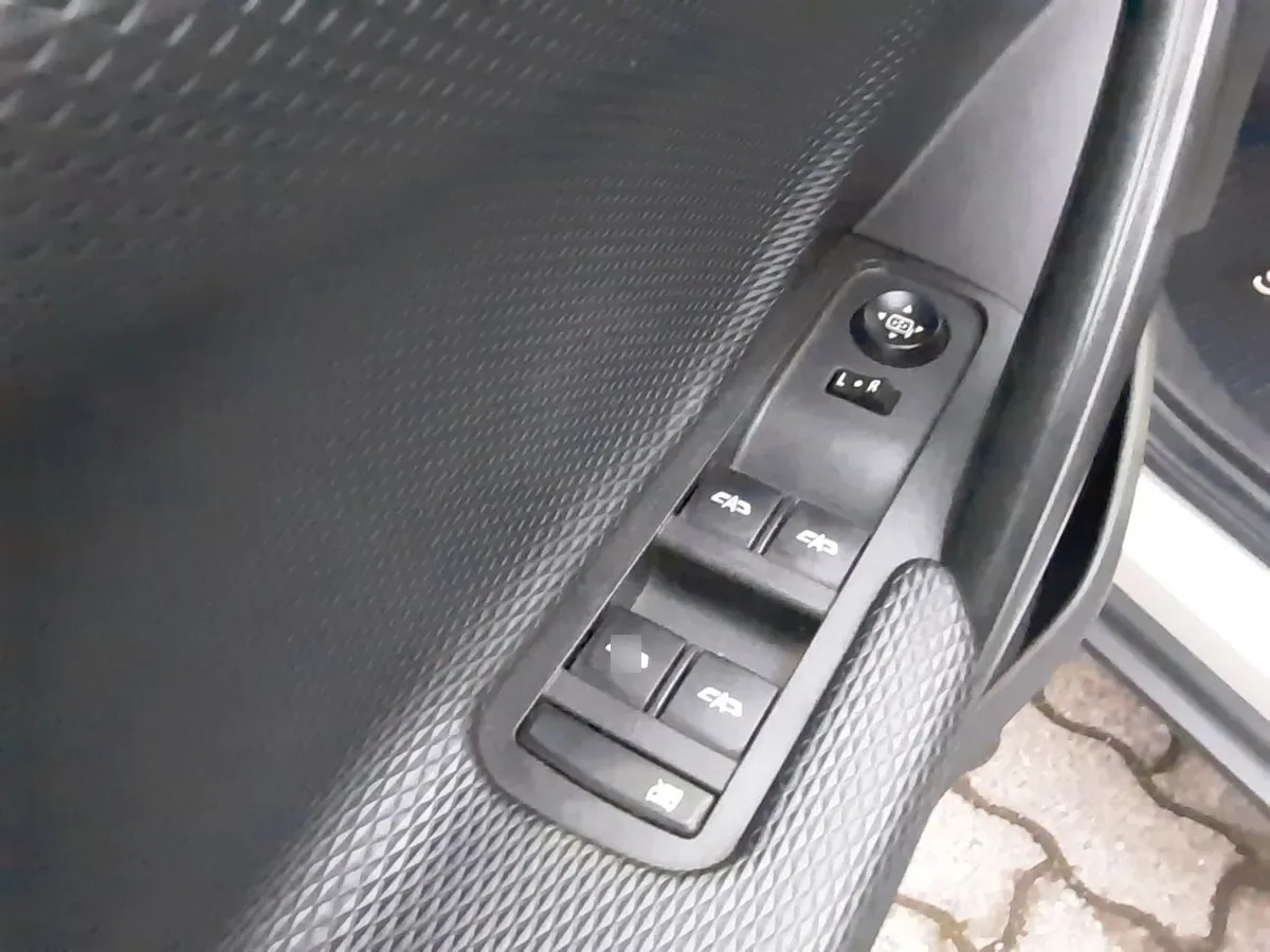 Chevrolet Tracker 1.2t Ltz Fwd At 5p año 2023