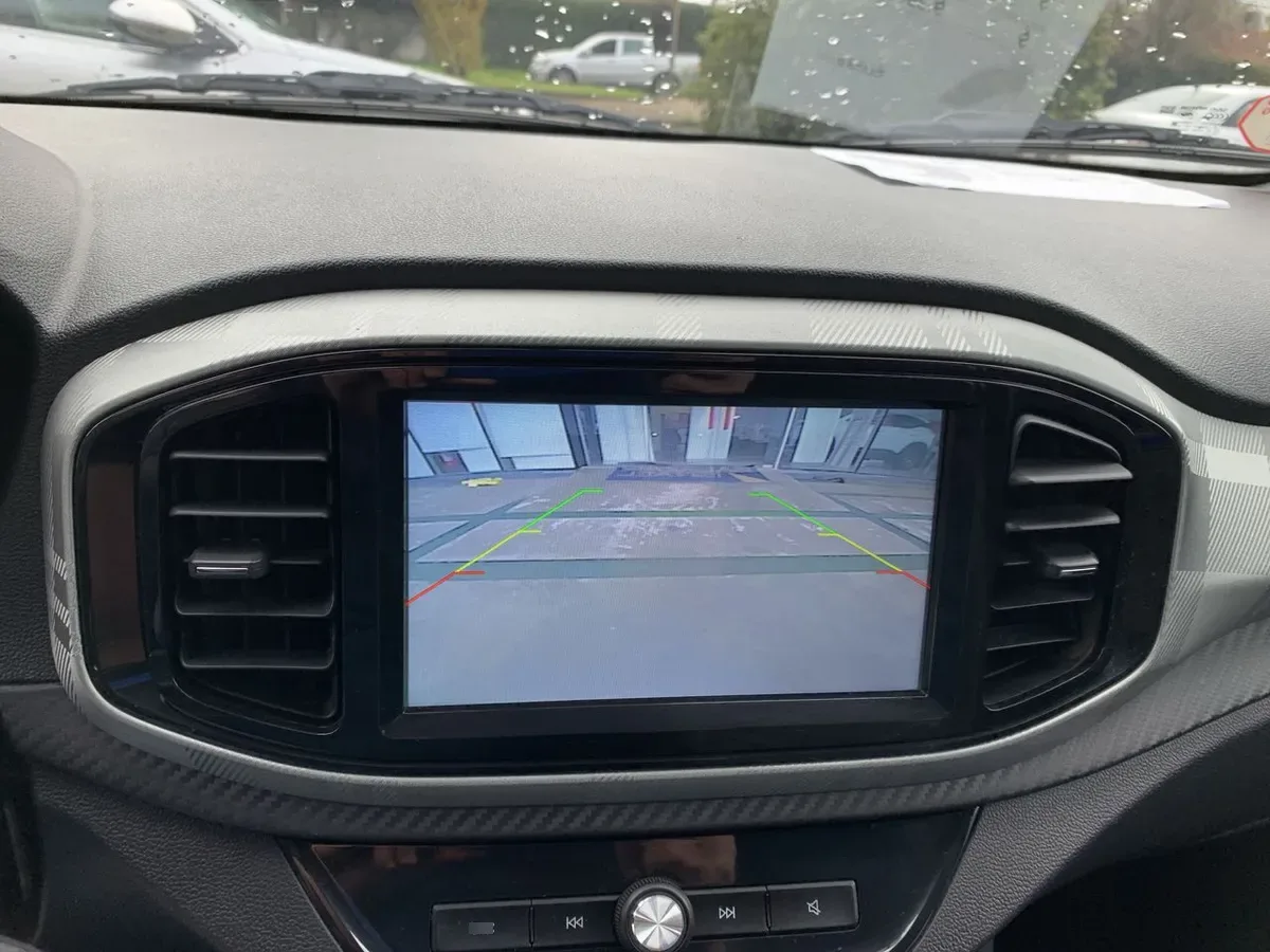 MG Mg 3 1.5 Com 2wd Hb Mt 5p año 2026