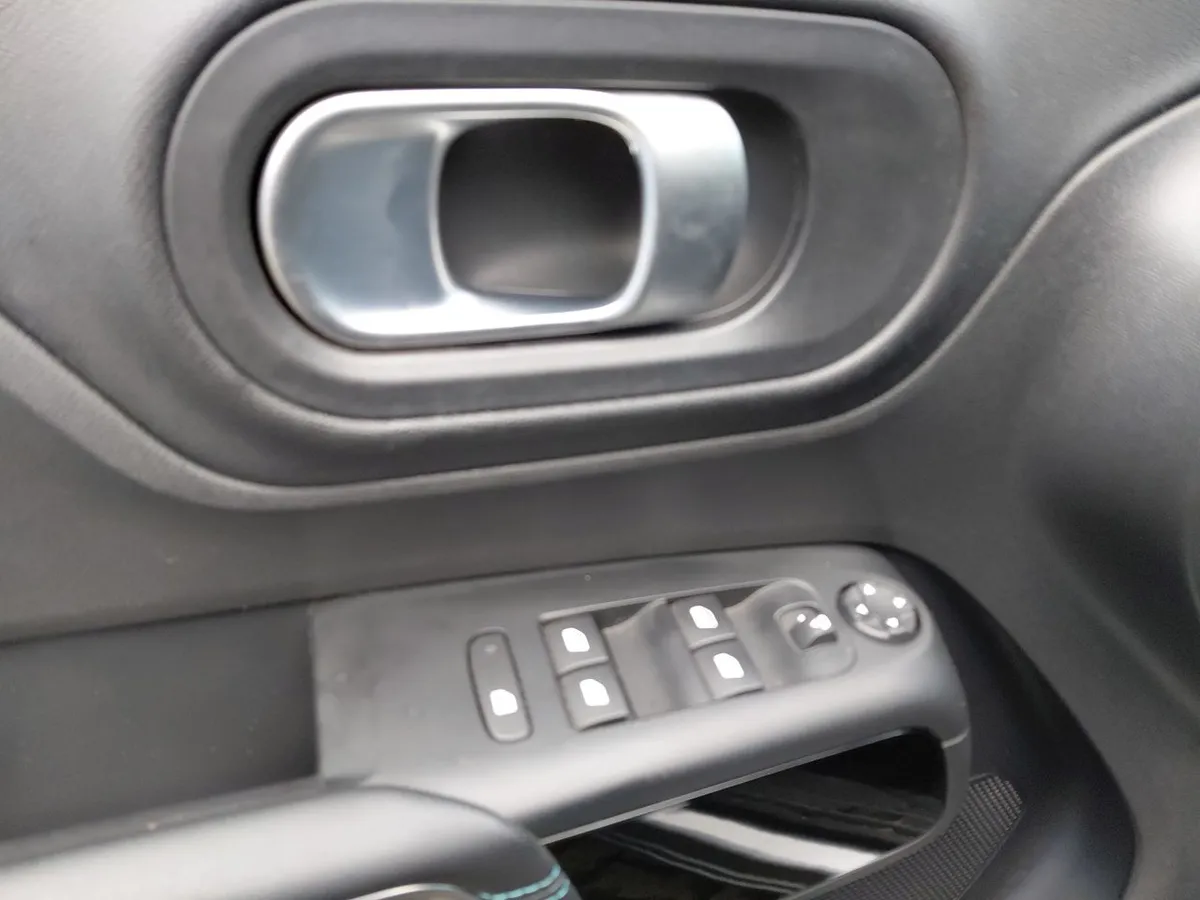 Citroen C5 Aircross 1.5 Feel Pack Diesel 4x2 130 Ss Eat8 At 5p año 2024