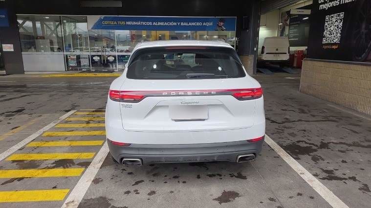 Porsche Cayenne 3.0 V6 4x4 E3 At 5p año 2019