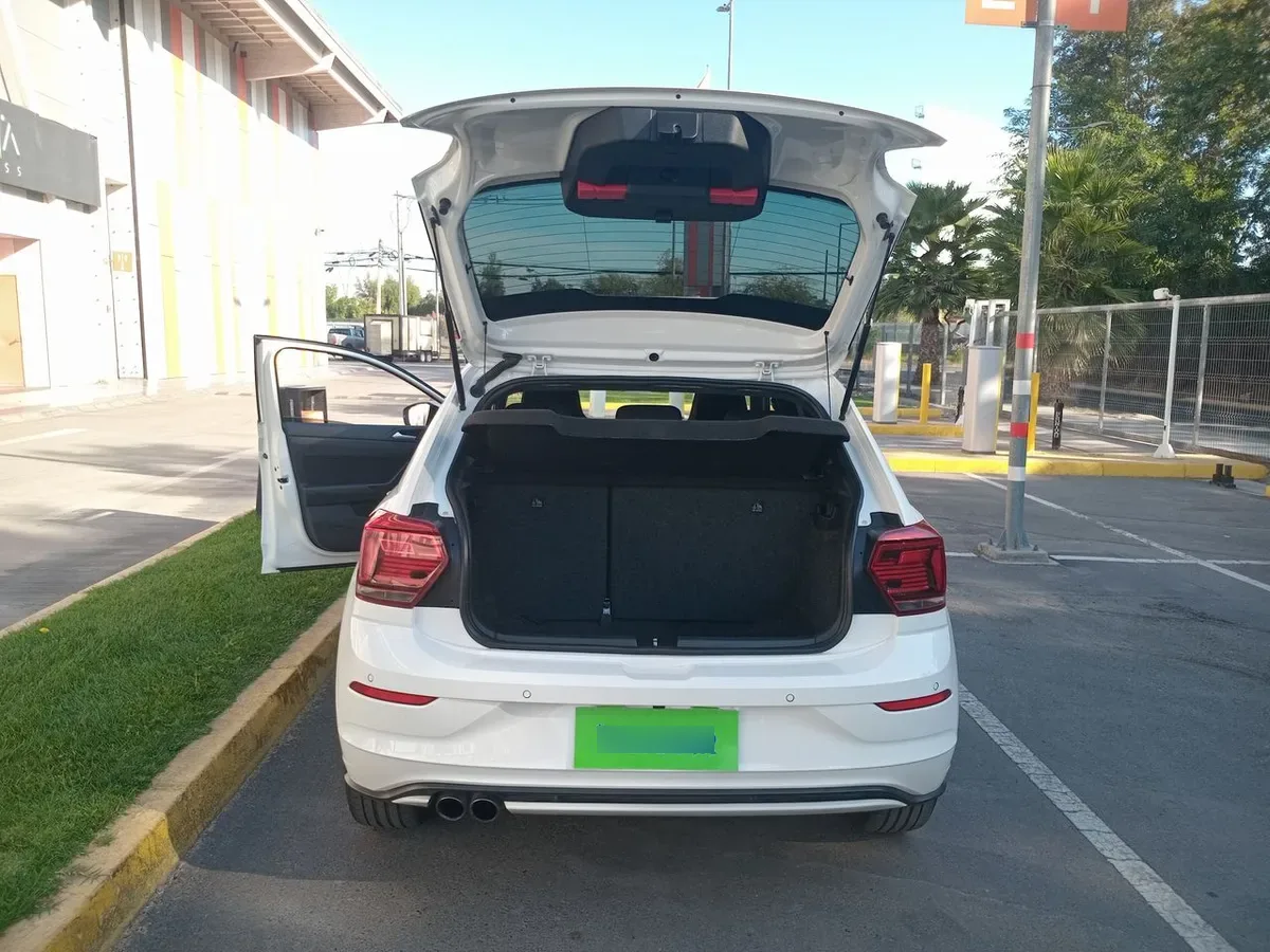 Volkswagen Polo 1.4 Gts 4x2 At6 5p año 2024