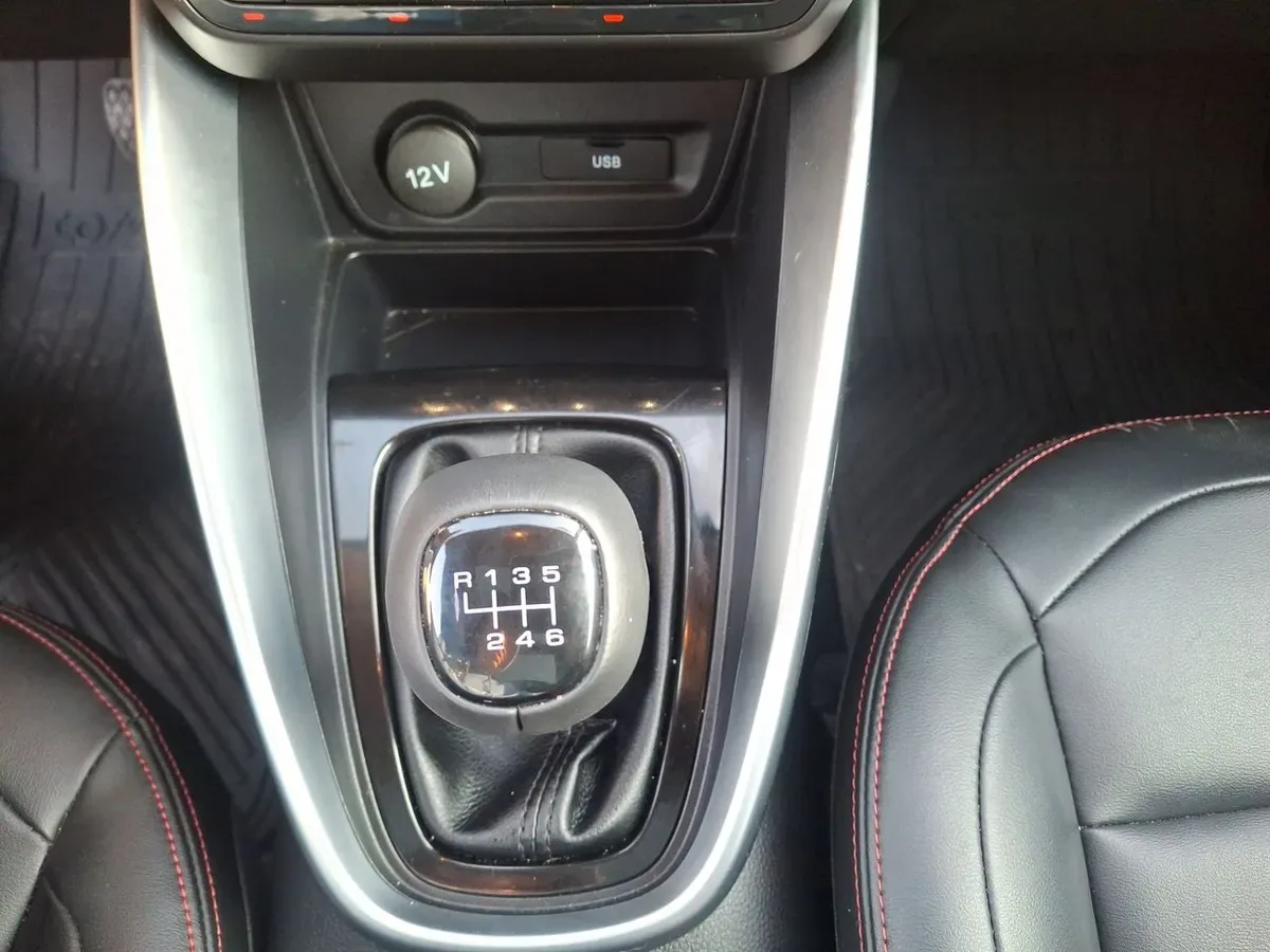 Chevrolet Groove 1.5 Premier S 4x2 Mt 5p año 2026