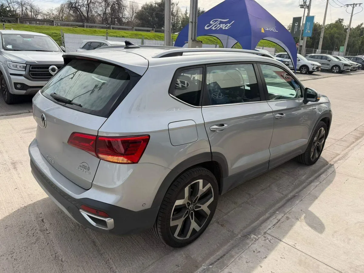 Volkswagen Taos 1.4 Tsi Highline 4x2 At 5p año 2025