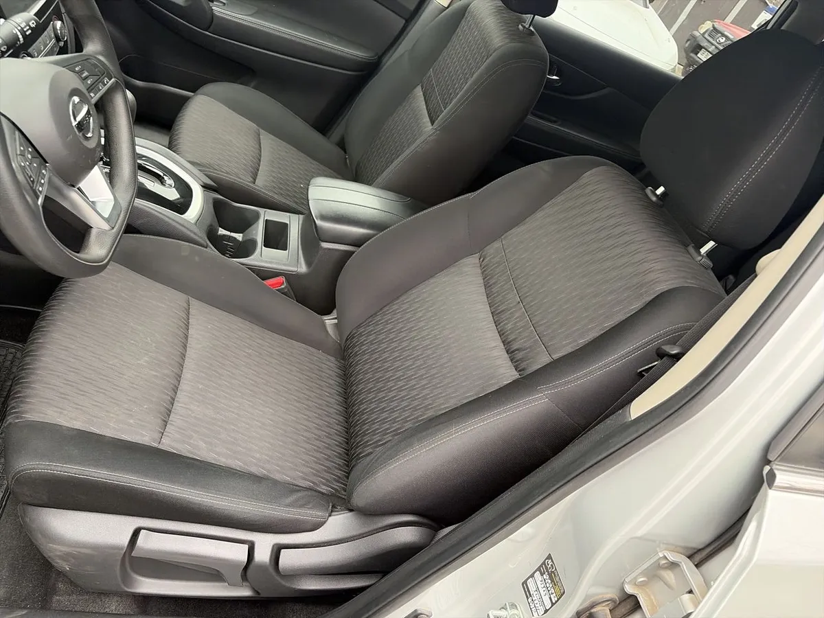 Nissan X-Trail 2.5 Sense Mc 4x2 2row Cvt At 5p año 2022