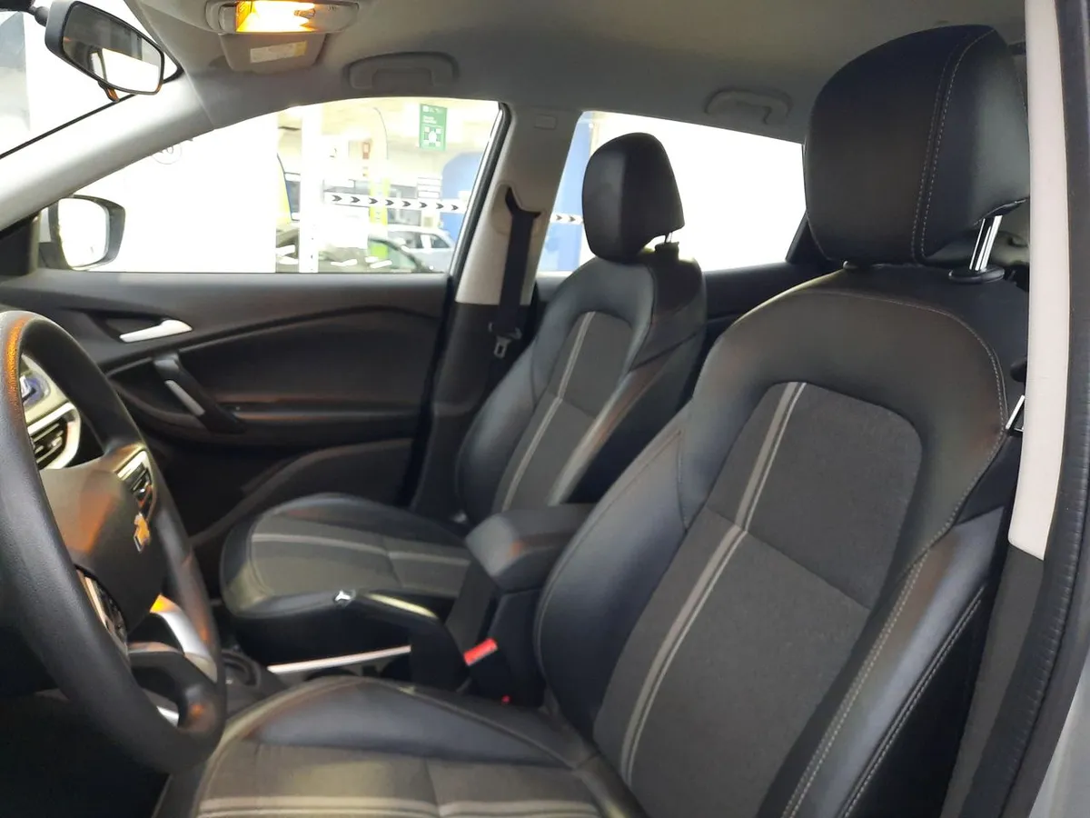 Chevrolet Tracker 1.2t Ltz Fwd At 5p año 2023