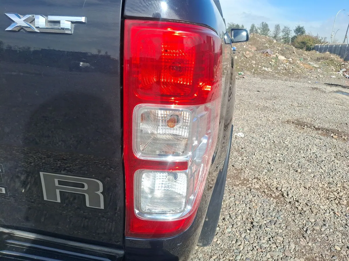 Ford Ranger 3.2 Xlt 4x4 Diesel Dob. Cab. At 4p año 2023