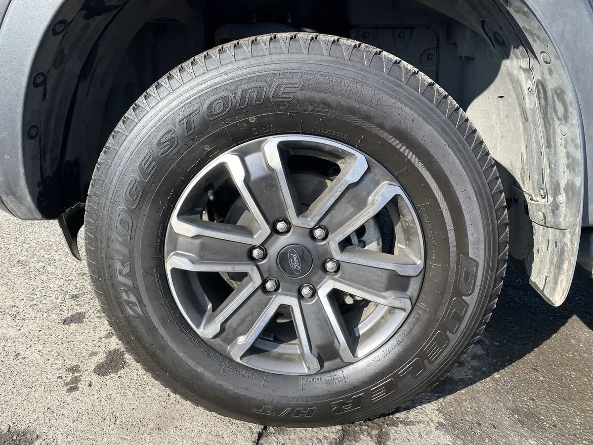Ford Ranger 2.0 Xlt Diesel 4x2 Dob. Cab. At 4p año 2025
