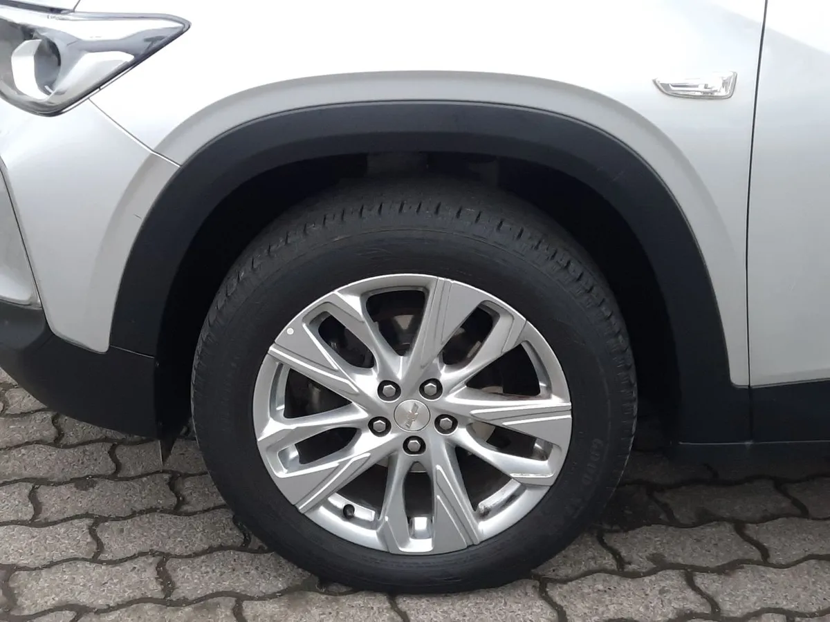 Chevrolet Tracker 1.2t Ltz Fwd At 5p año 2023