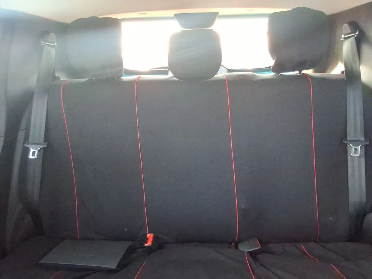 Citroen C3 1.2 Puretech Feel 4x2 Hb 110 Ss Eat6 At 5p año 2023