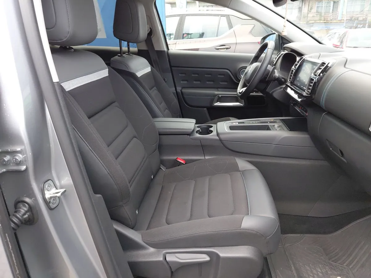Citroen C5 Aircross 1.5 Feel Pack Diesel 4x2 130 Ss Eat8 At 5p año 2024