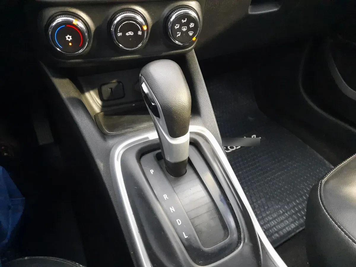Chevrolet Tracker 1.2t Ltz Fwd At 5p año 2023