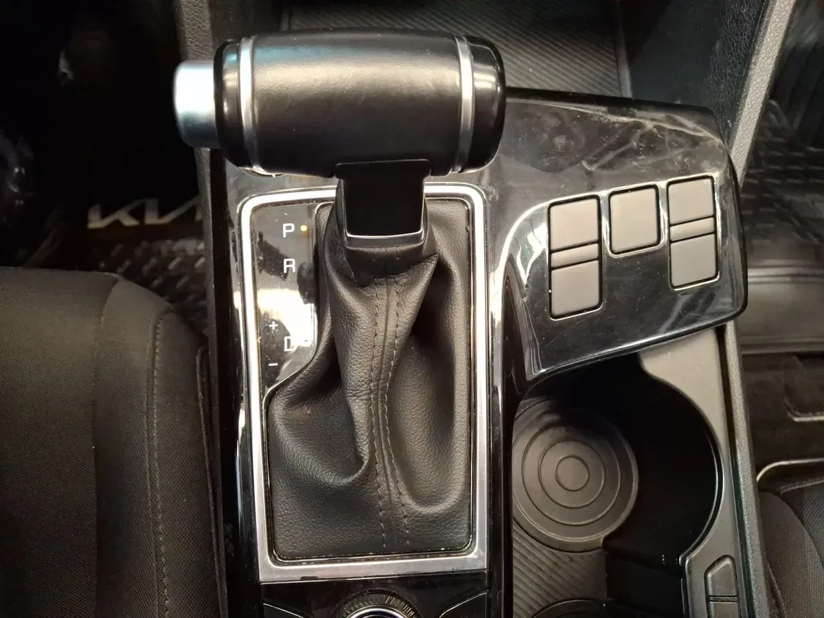 Kia Sportage 2.0 Ex Dies 2wd 8at 5p año 2023