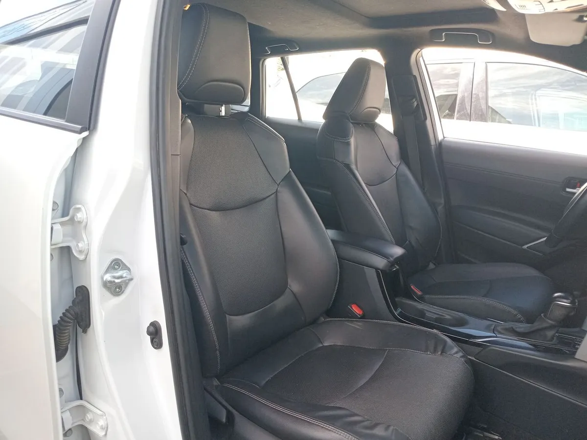 Toyota Corolla Cross 1.8 Seg Hybrid 4x2 Cvt At 5p año 2023