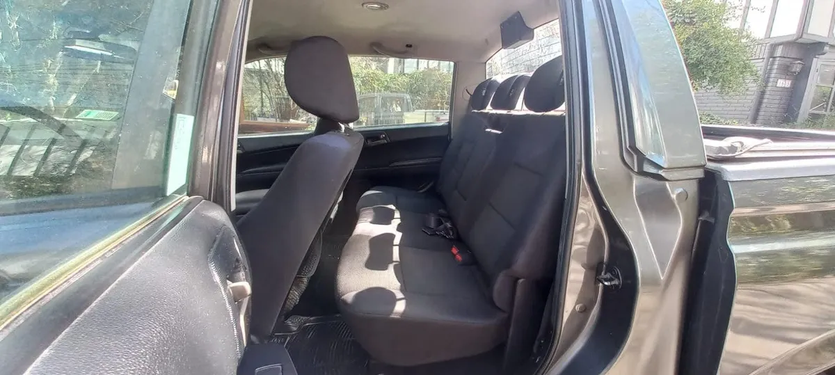 SSANGYONG ACTYON SPORTS 2.0 Ac Ll Mt 4x4 Diesel año 2015