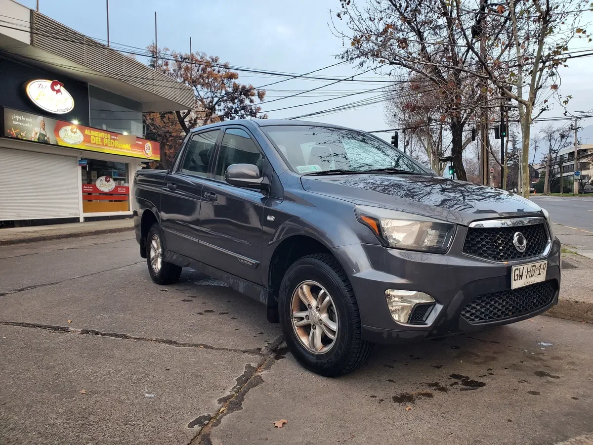 SSANGYONG ACTYON SPORTS 2.0 Ac Ll Mt 4x4 Diesel año 2015