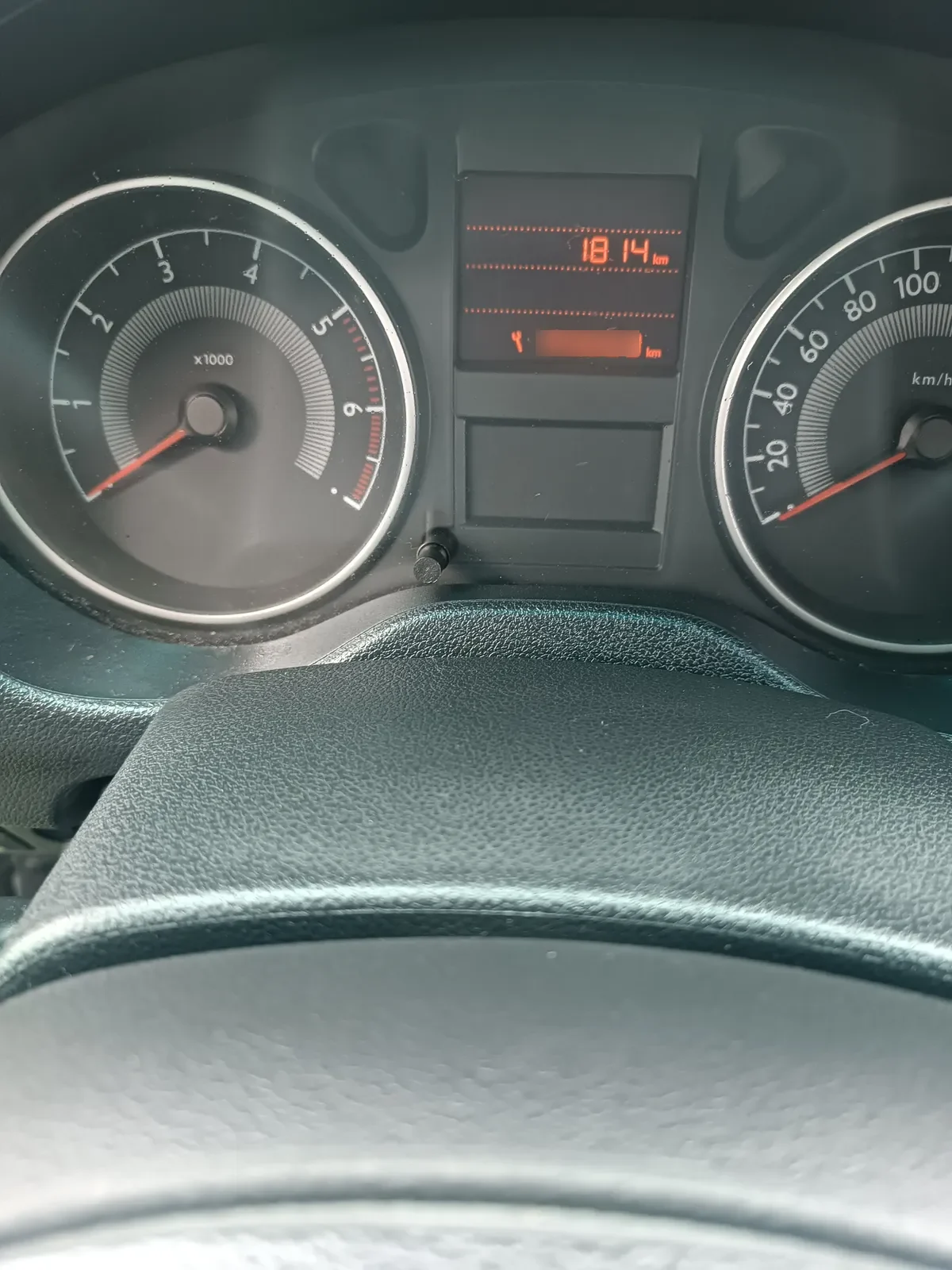 PEUGEOT 301 1.6 Confort Hdi Mt Diesel año 2013