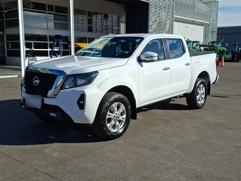 Nissan Navara Dc 4x2 2.3tdi Xe año 2022