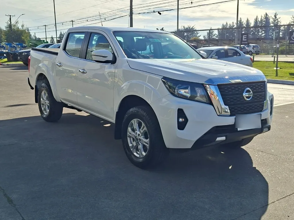 Nissan Navara Dc 4x2 2.3tdi Xe año 2022