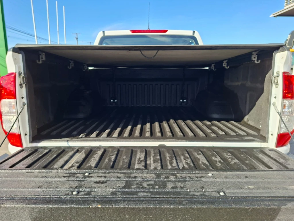 Nissan Navara Dc 4x2 2.3tdi Xe año 2022
