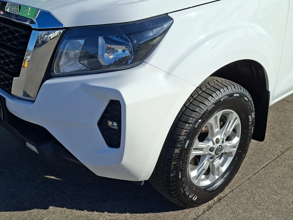 Nissan Navara Dc 4x2 2.3tdi Xe año 2022