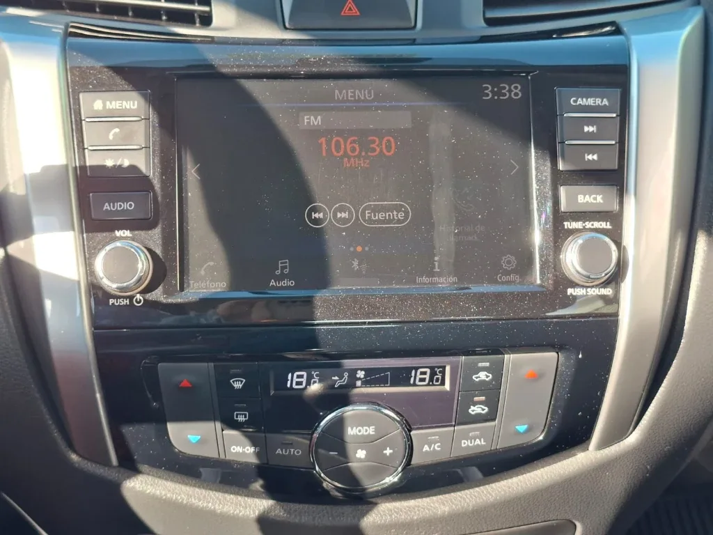 Nissan Navara Dc 4x2 2.3tdi Xe año 2022