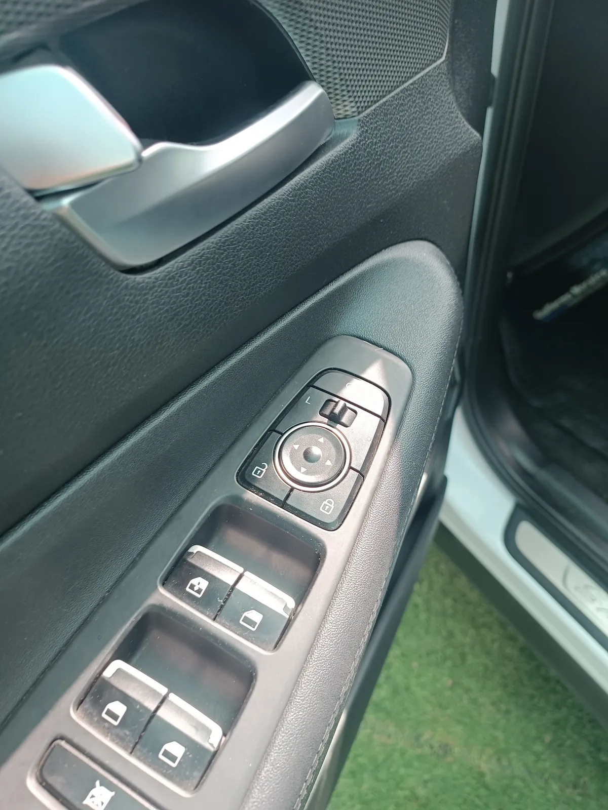 HYUNDAI SANTA FE 2.4 Gl 2wd Mt año 2019