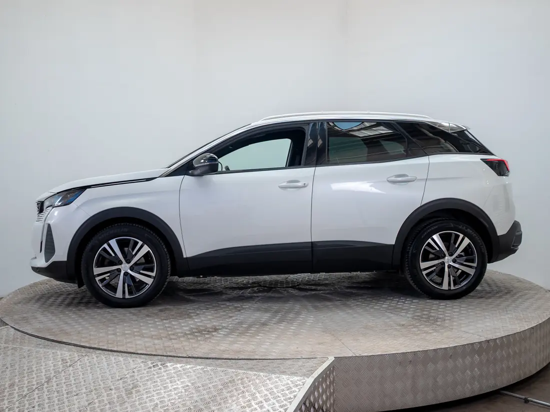 Peugeot 3008 3008 1.2 Active Pack Puretech 130 Mt año 2024