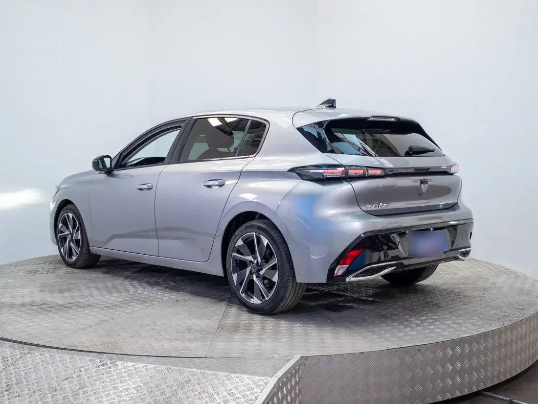 Peugeot 308 308 1.5 Allure Pack Bluehdi 130 At Diesel año 2023