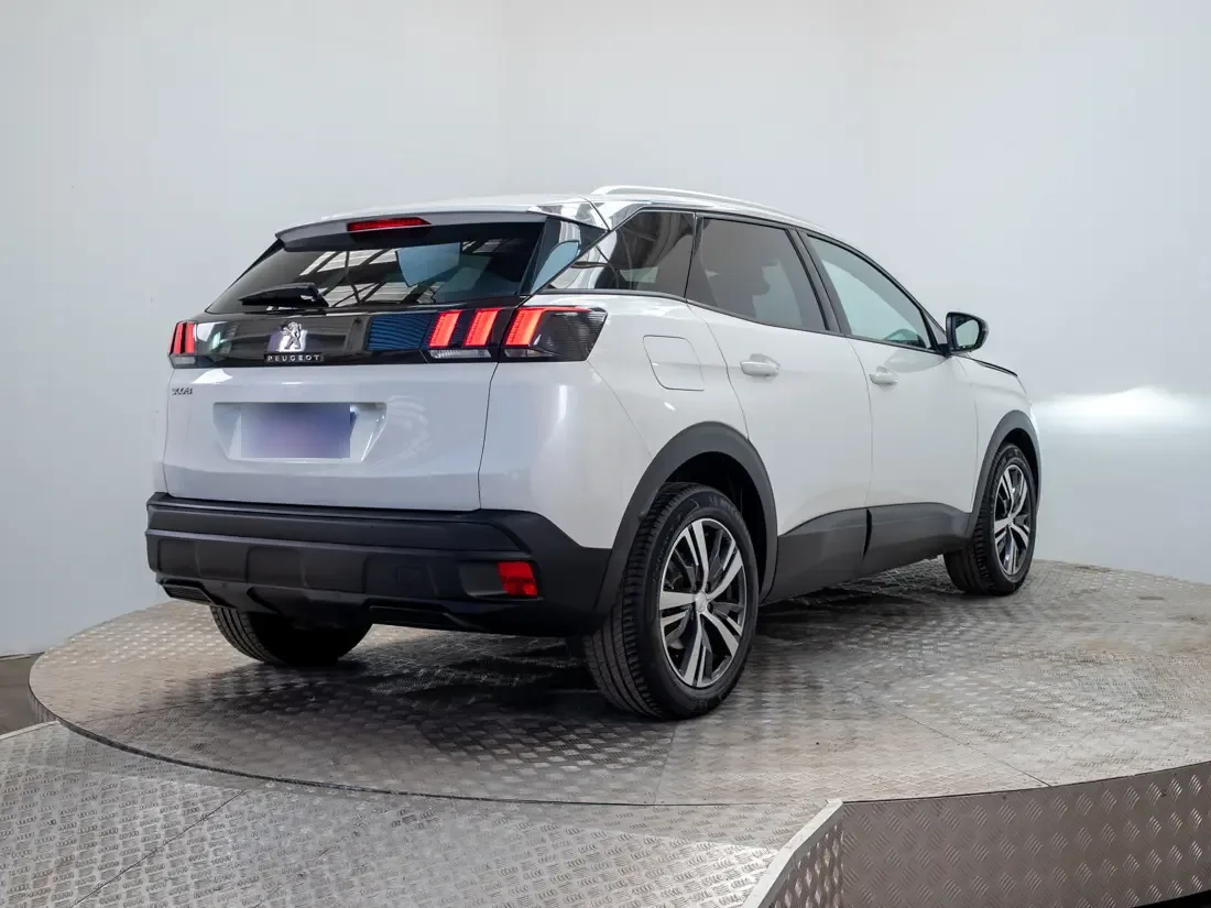Peugeot 3008 3008 1.2 Active Pack Puretech 130 Mt año 2024