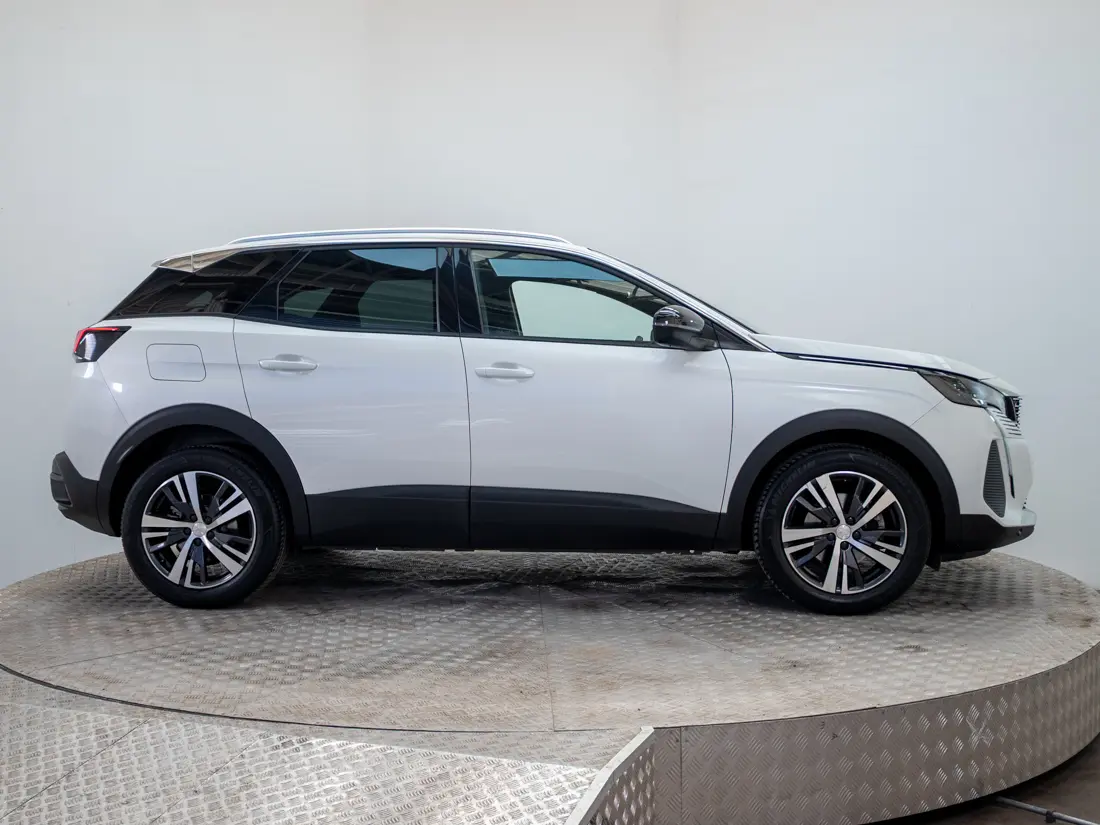 Peugeot 3008 3008 1.2 Active Pack Puretech 130 Mt año 2024