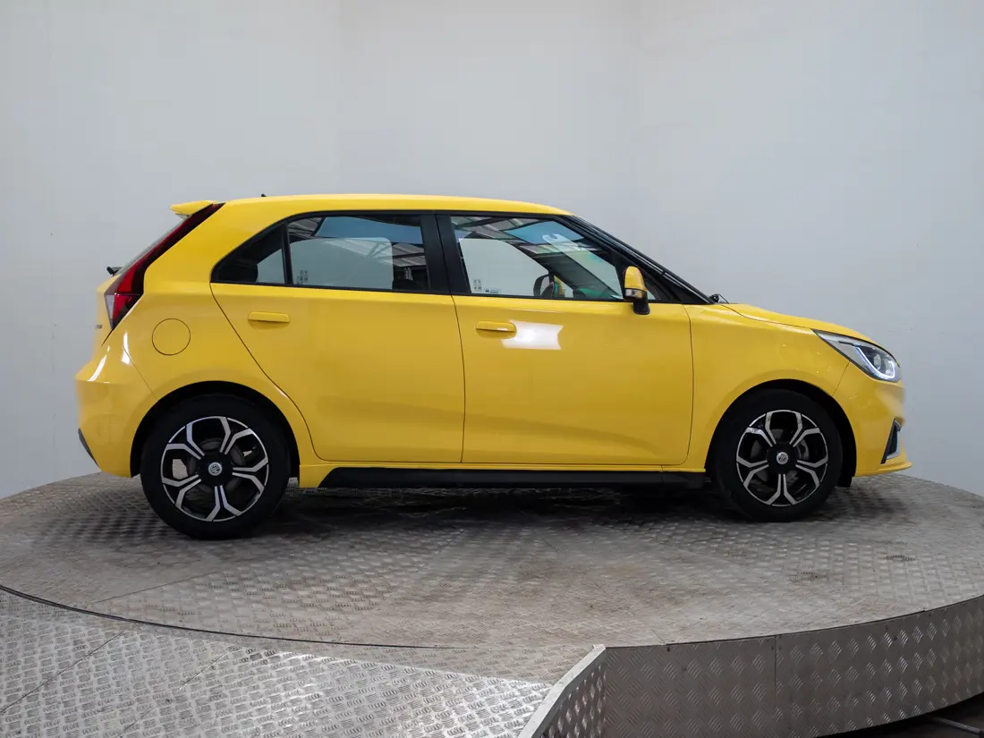 MG 3 Mg 3 1.5 Com At año 2023