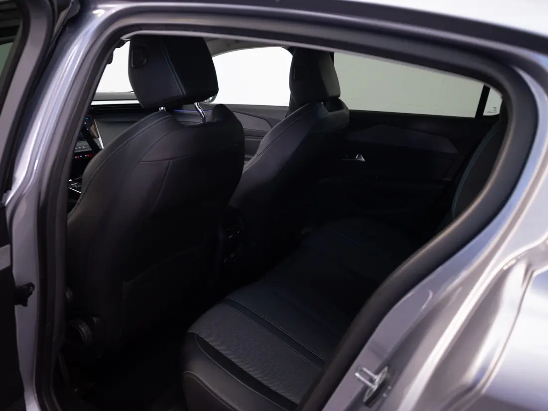 Peugeot 308 308 1.5 Allure Pack Bluehdi 130 At Diesel año 2023