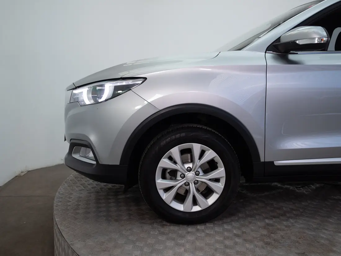 MG Zs 1.5 Std Mt año 2025