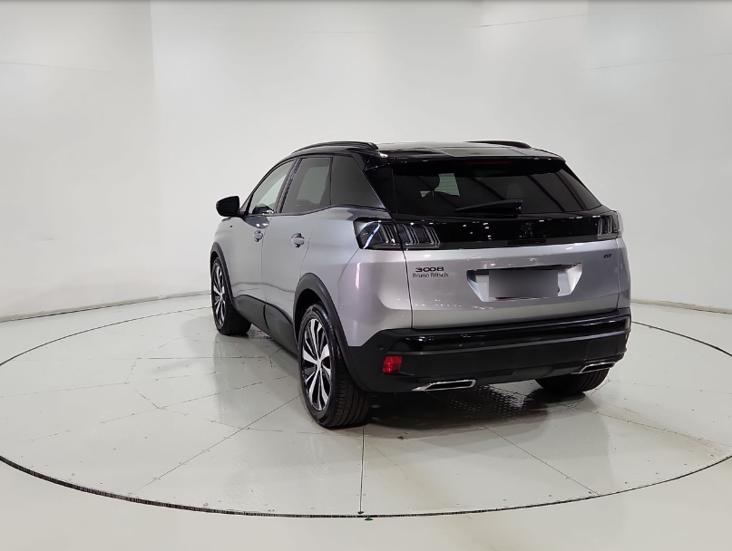 PEUGEOT 3008 1.6 Gt Black Pack Puretech Eat8 At año 2023