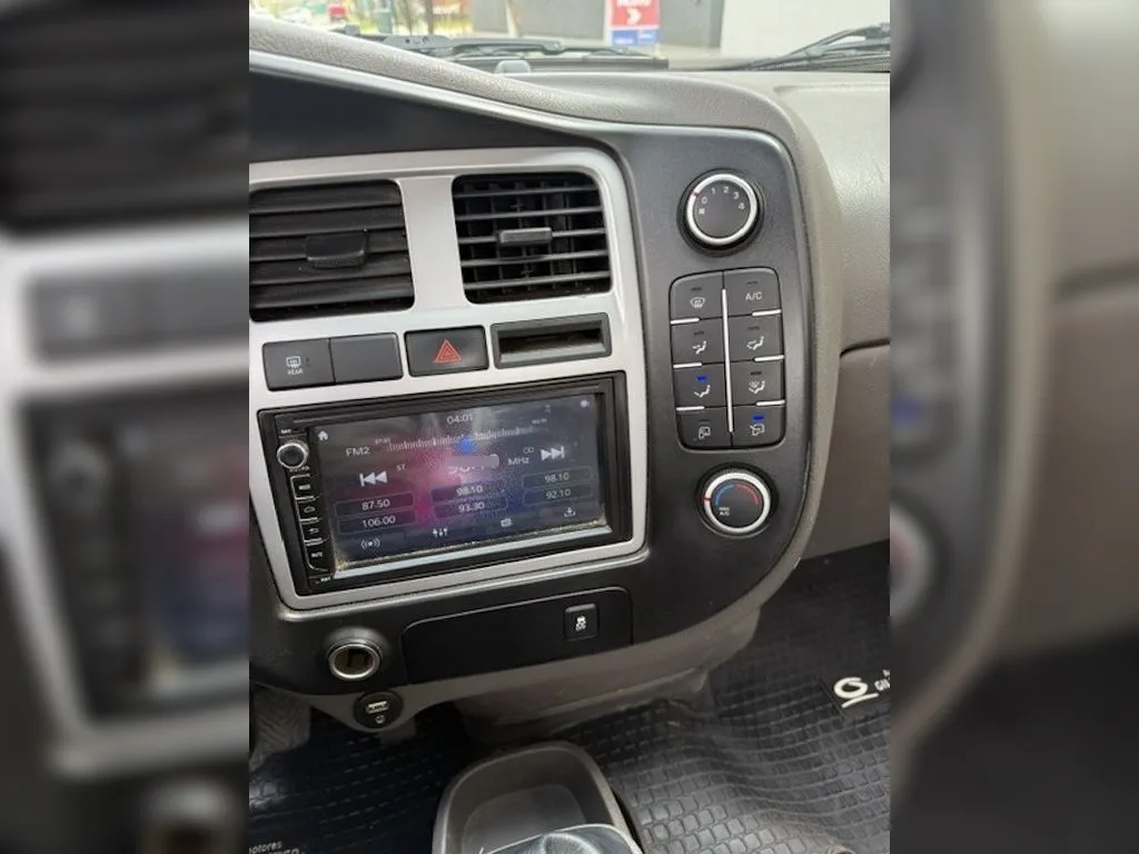 Hyundai Porter 2.5 Crdi Diesel Gls 4x2 Chassis Ac 6mt 2p año 2024