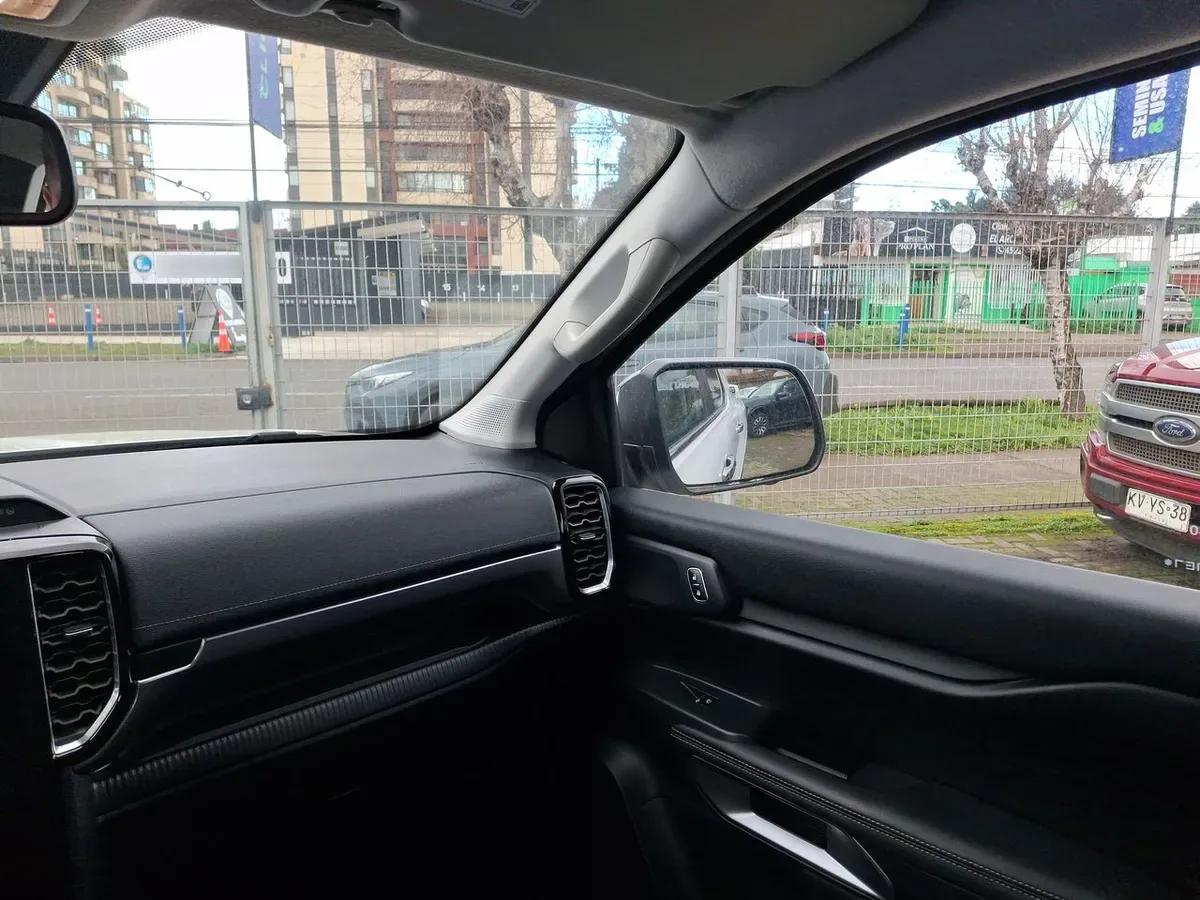 Ford Ranger 3.0 Ltd Diesel 4x4 Dob. Cab. At 4p año 2025