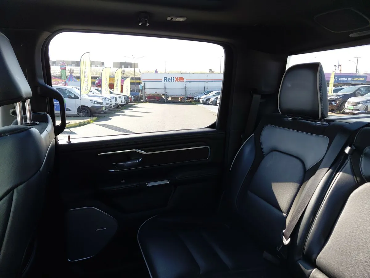 Ram 1500 3.0t Laramie 4x4 Crew Cab At 4p año 2025