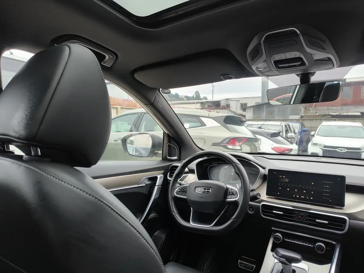 Geely Coolray 1.5 Gf Sport 4x2 At 5p año 2023