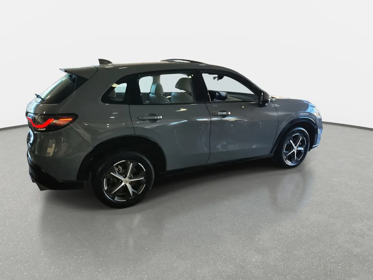 Honda Zr-V 2.0 Touring 4x2 Cvt At 5p año 2025