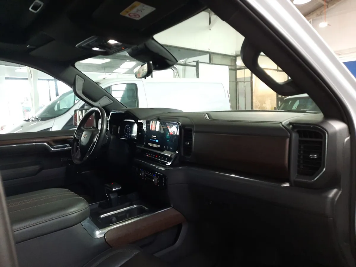 Chevrolet Silverado 3.0 High Country 4x4 At 4p año 2023