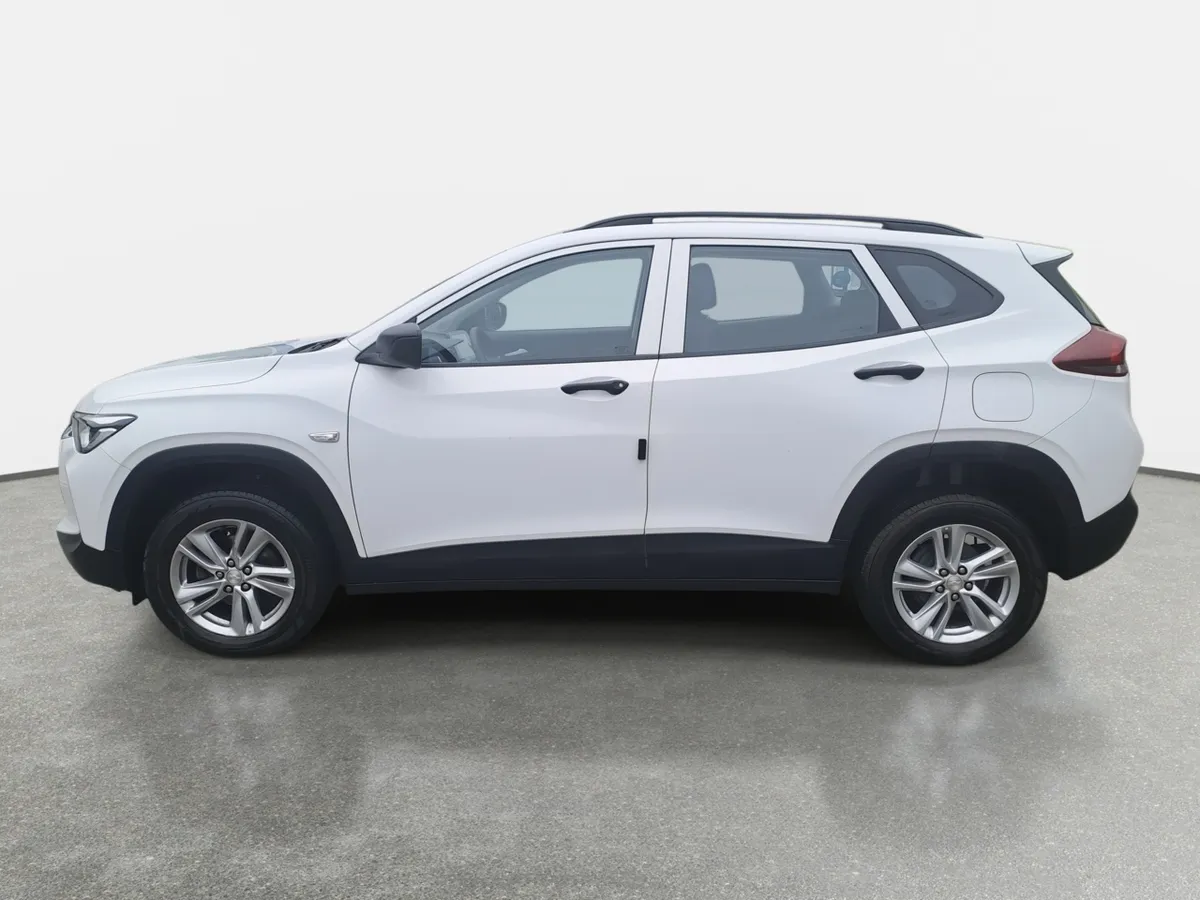 Chevrolet Tracker 1.2t Ls Fwd Mt 5p año 2023